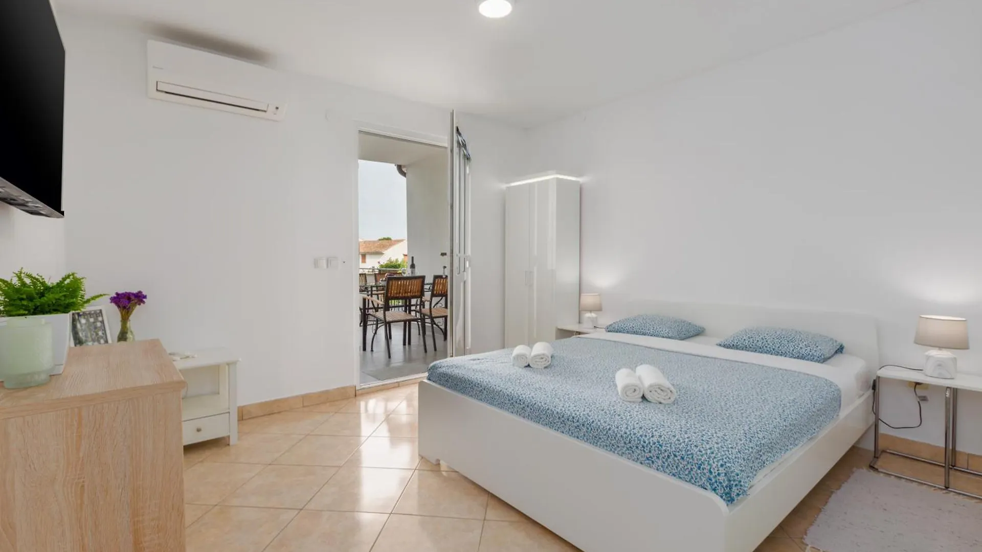 Apartments Marica Porec 0*,